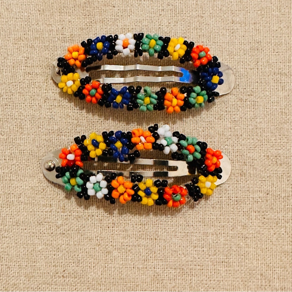 Boutique | Hair Barrettes | Daisy Beaded Barrettes I